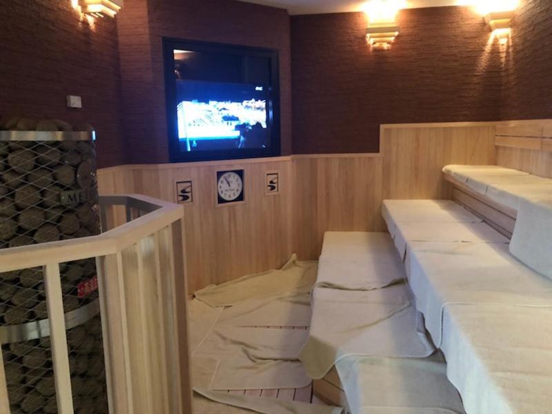 高松黄金时代旅馆（男性专用）酒店 外观 照片