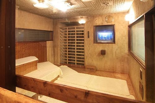 高松黄金时代旅馆（男性专用）酒店 外观 照片